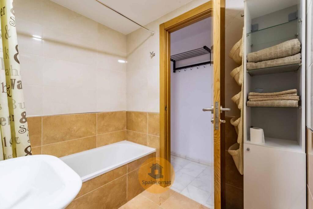 Apartamento Con Amplia Terraza En Fuengirola Lägenhet Exteriör bild